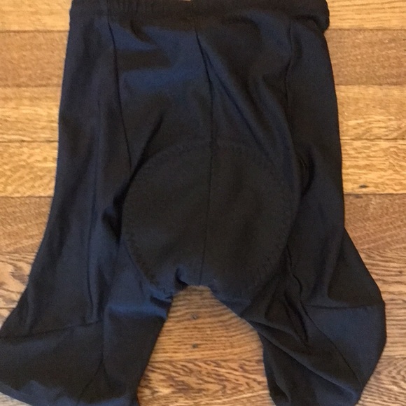 NWOT cycling shorts - Picture 6 of 7